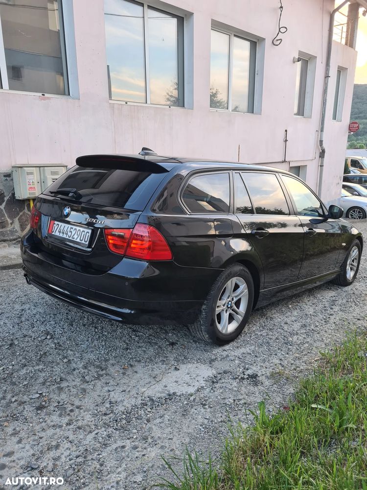 BMW Seria 3 320d - 5