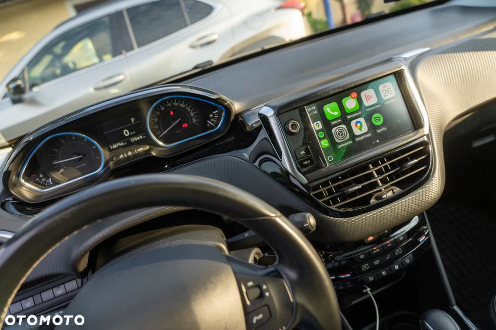 Peugeot 2008 1.2 Pure Tech Allure S&S EAT6 - 6