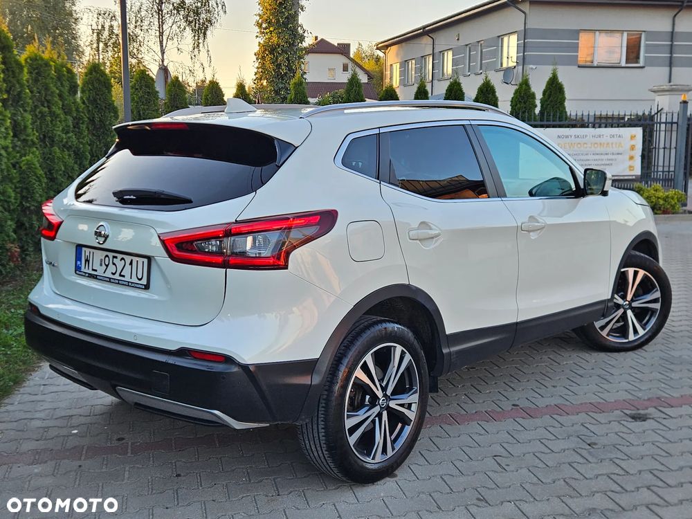 Nissan Qashqai 1.2 DIG-T N-Connecta Xtronic EU6 - 33