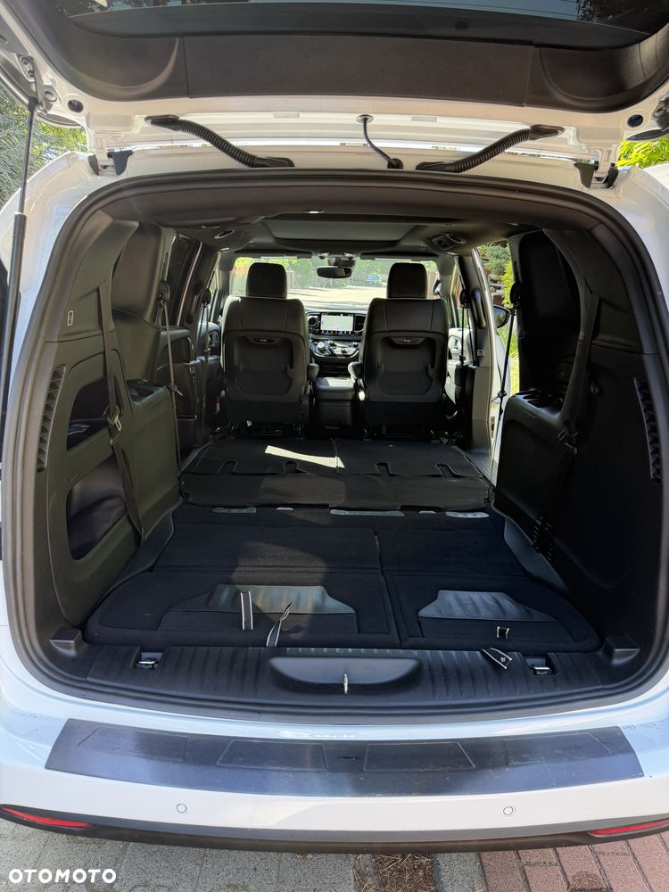 Chrysler Pacifica - 15