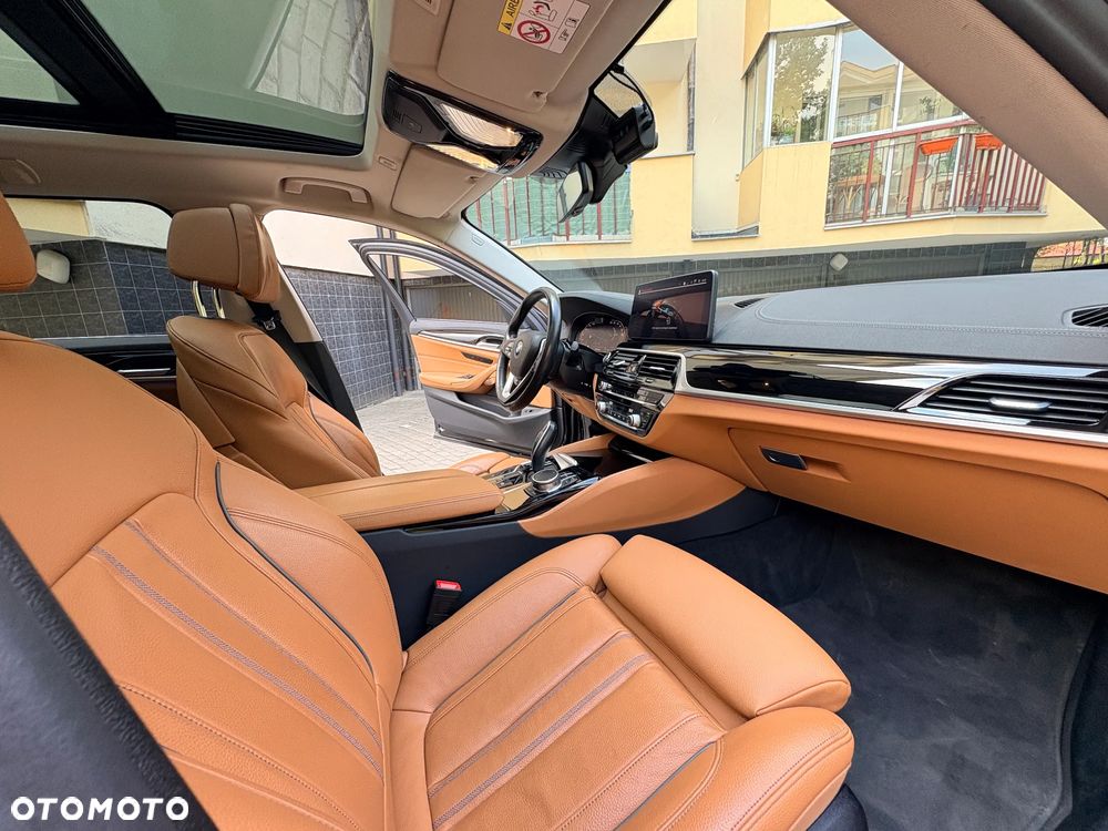 BMW Seria 5 530d mHEV Luxury Line - 10