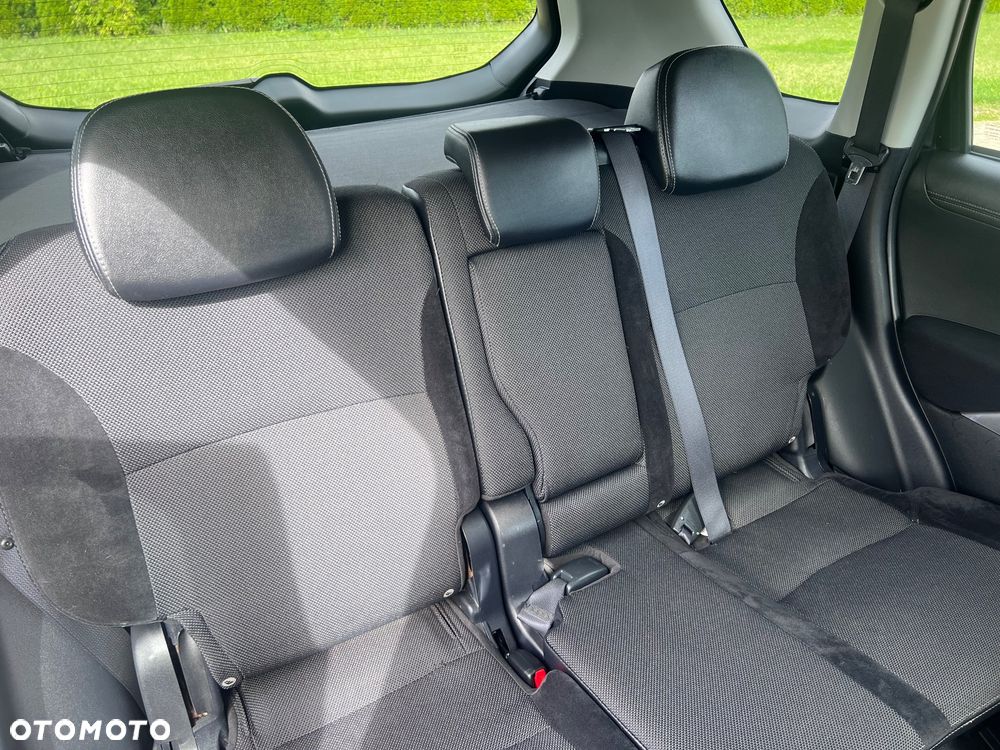 Mitsubishi Outlander 2.0 2WD CVT Invite - 21
