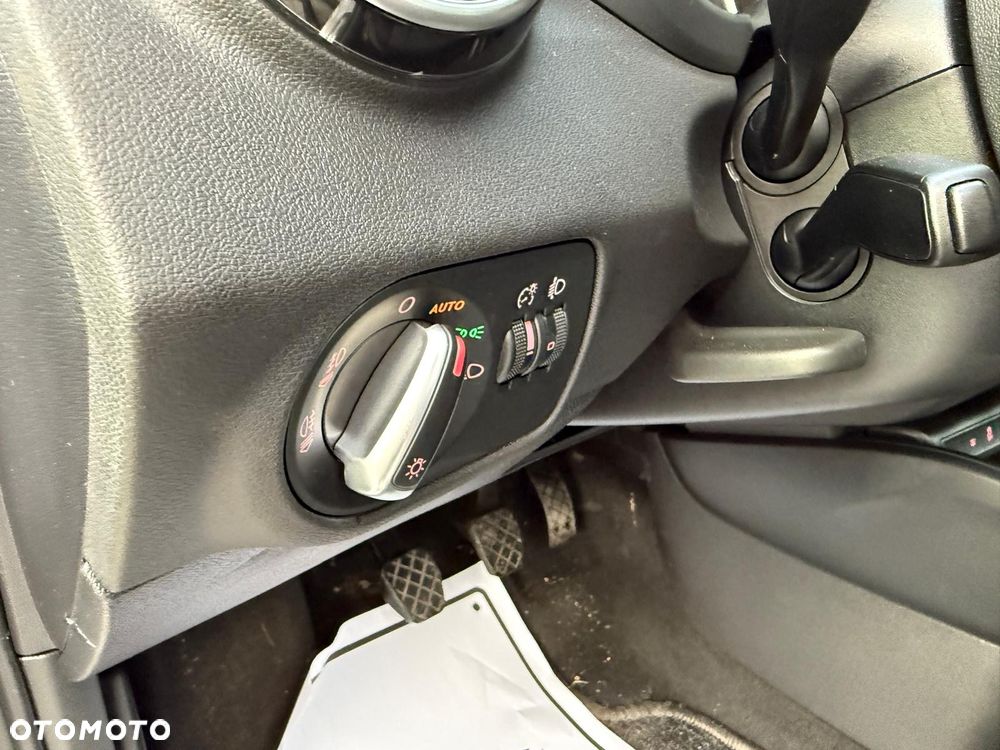 Audi A1 Sportback 1.4 TDI (ultra) design - 19
