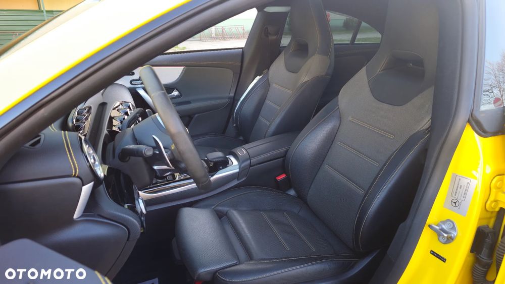 Mercedes-Benz CLA AMG 45 S 4-Matic 8G-DCT - 14