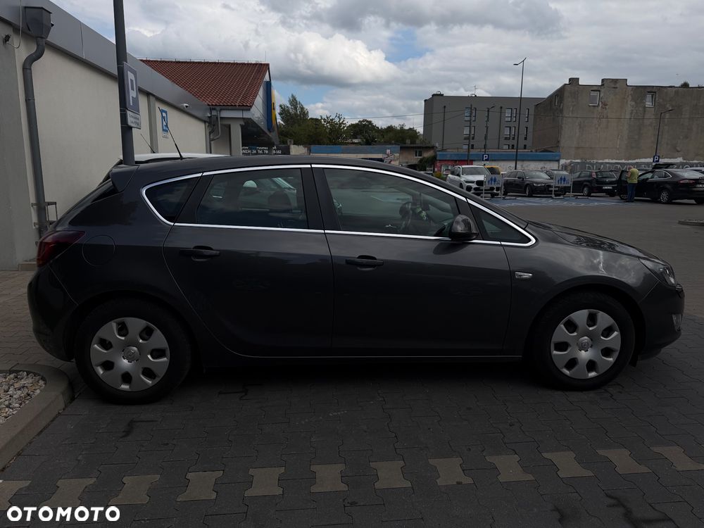 Opel Astra 1.6 Cosmo - 5