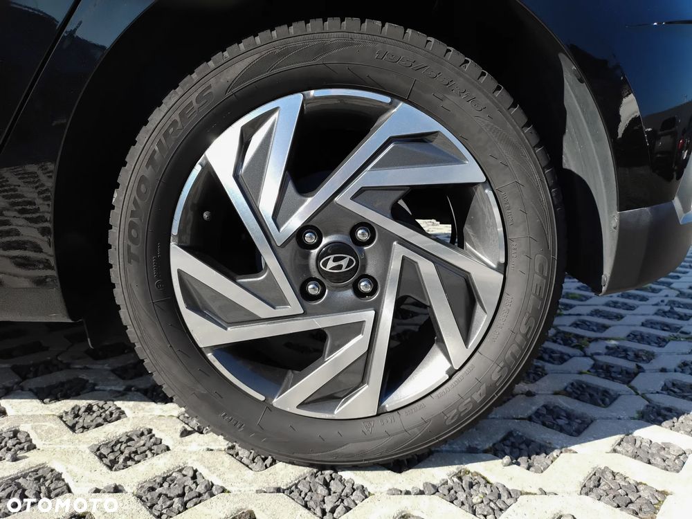 Hyundai i20 1.2 Modern - 21