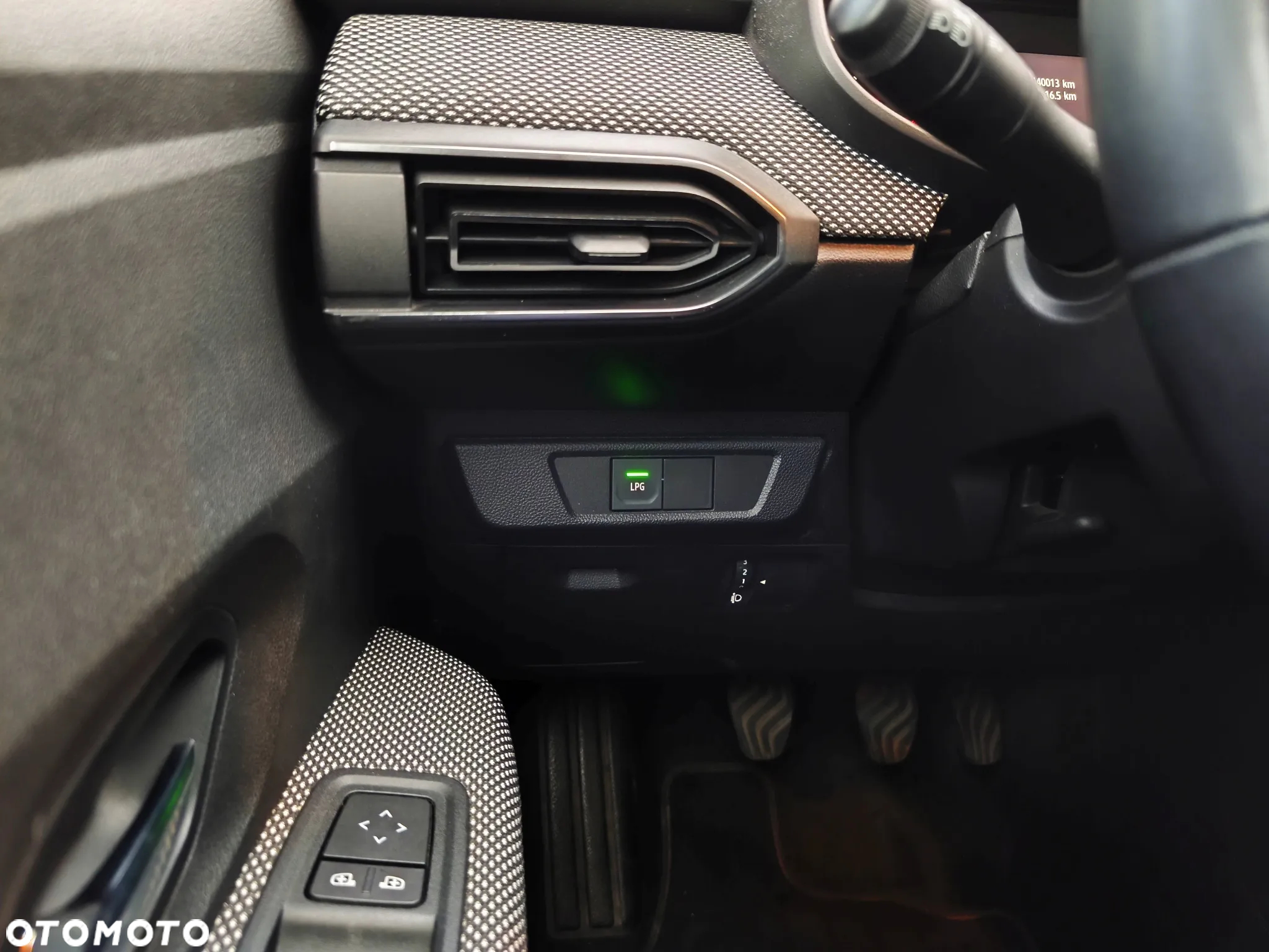 Dacia Jogger 1.0 TCe Extreme 7os - 14