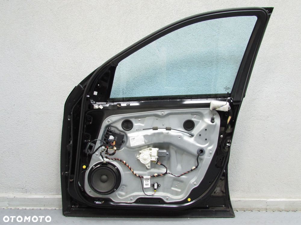 MERCEDEDES ML W164 LIFT 08-11 DRZWI PRZOD PRAWA KOMPLETNE 197 - 9