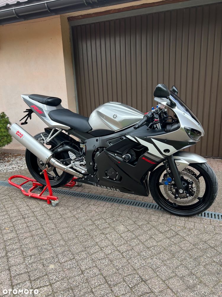 Yamaha R6 - 2