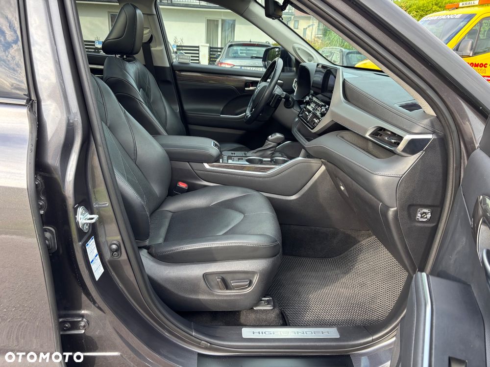 Toyota Highlander 2.5 Hybrid Executive - 34