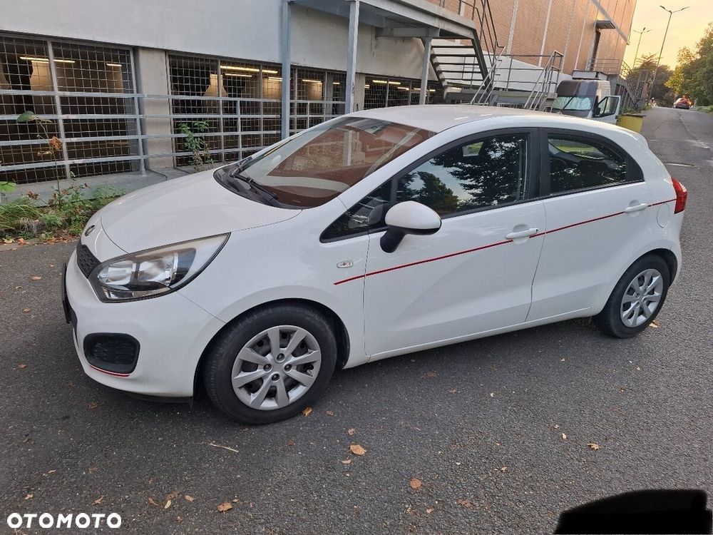 Kia Rio - 7