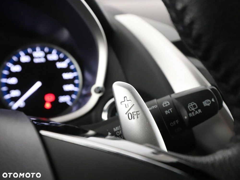 Mitsubishi Eclipse Cross - 33