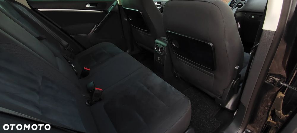 Volkswagen Tiguan - 30