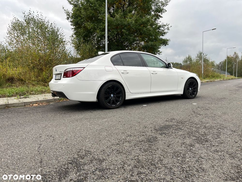 BMW Seria 5 535i xDrive - 7