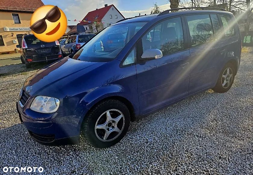 Volkswagen Touran - 1