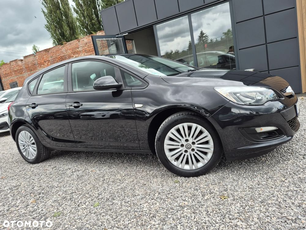 Opel Astra 1.6 CDTI Essentia - 15