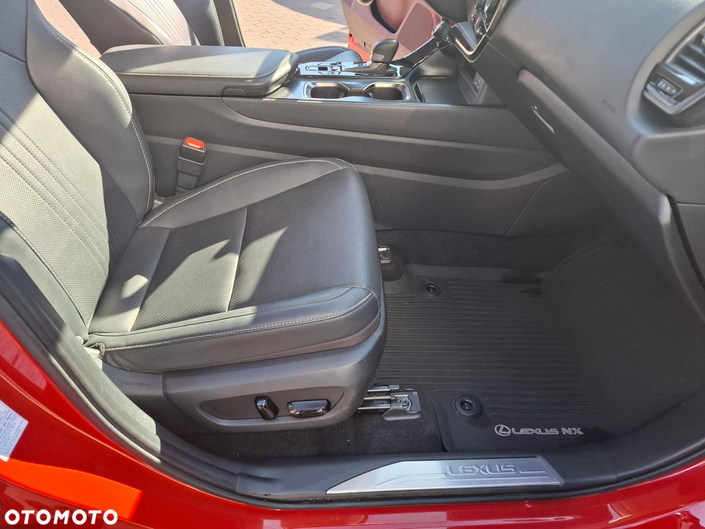 Lexus NX - 19