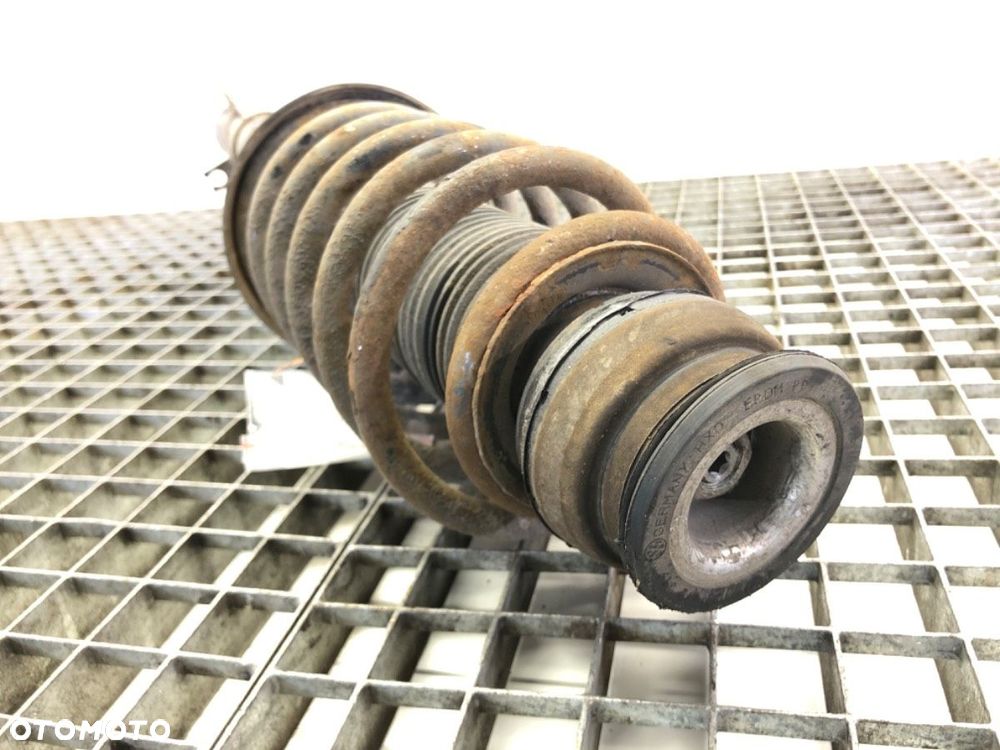 AMORTYZATOR LEWY PRZÓD ZE SPRĘŻYNĄ  VW GOLF IV (1J1) 1997 - 2008 1.4 16V 55 kW [75 KM] benzyna - 2