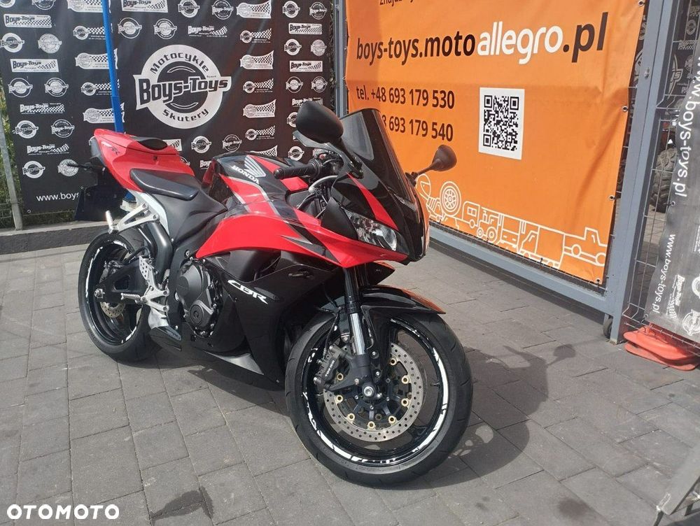 Honda CBR - 1