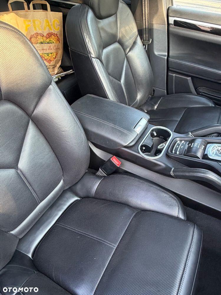 Porsche Cayenne Platinum Edition - 6