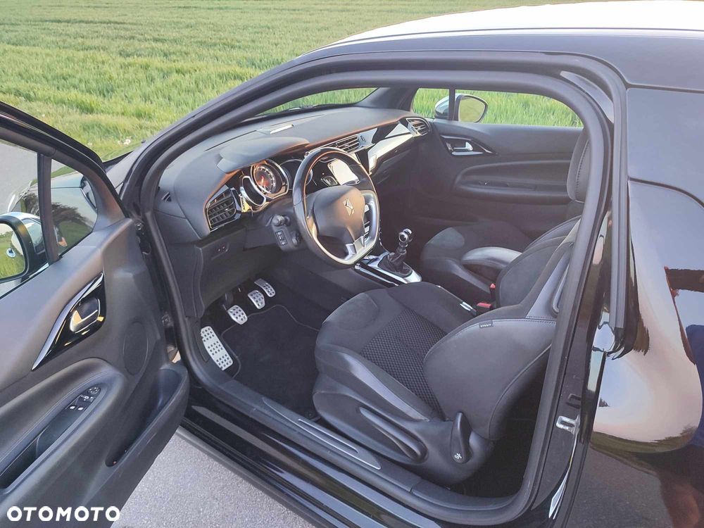 Citroën DS3 1.6 THP SportChic S&S - 14