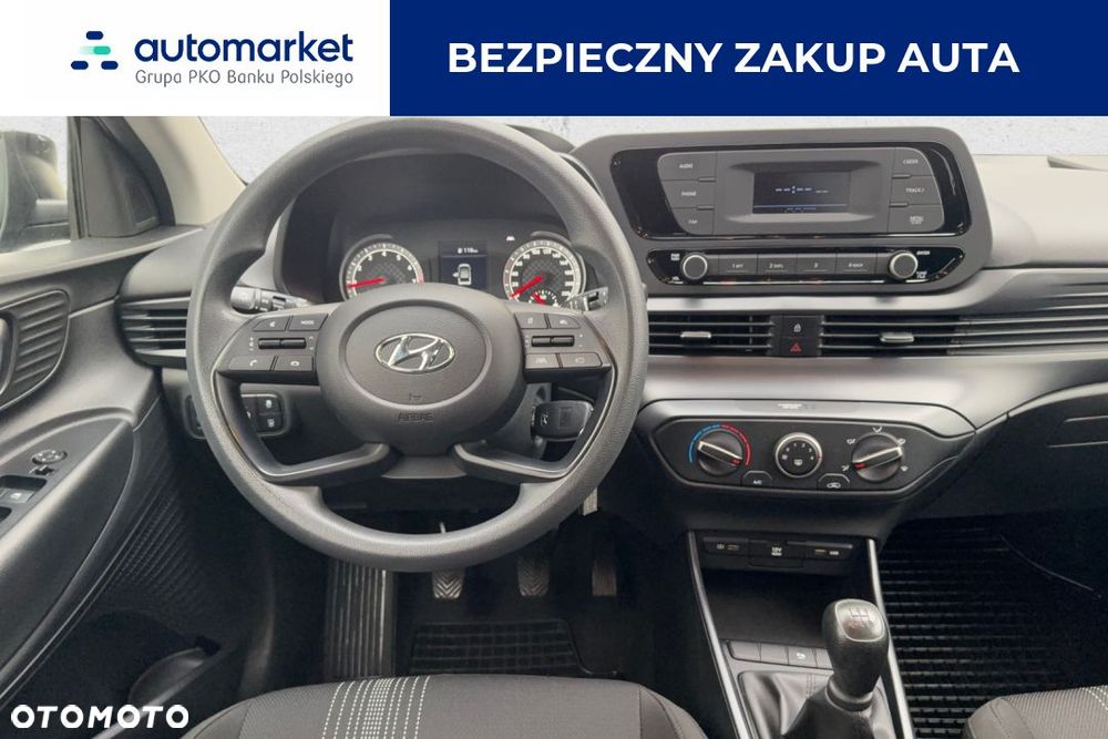 Hyundai i20 1.2 Pure - 12