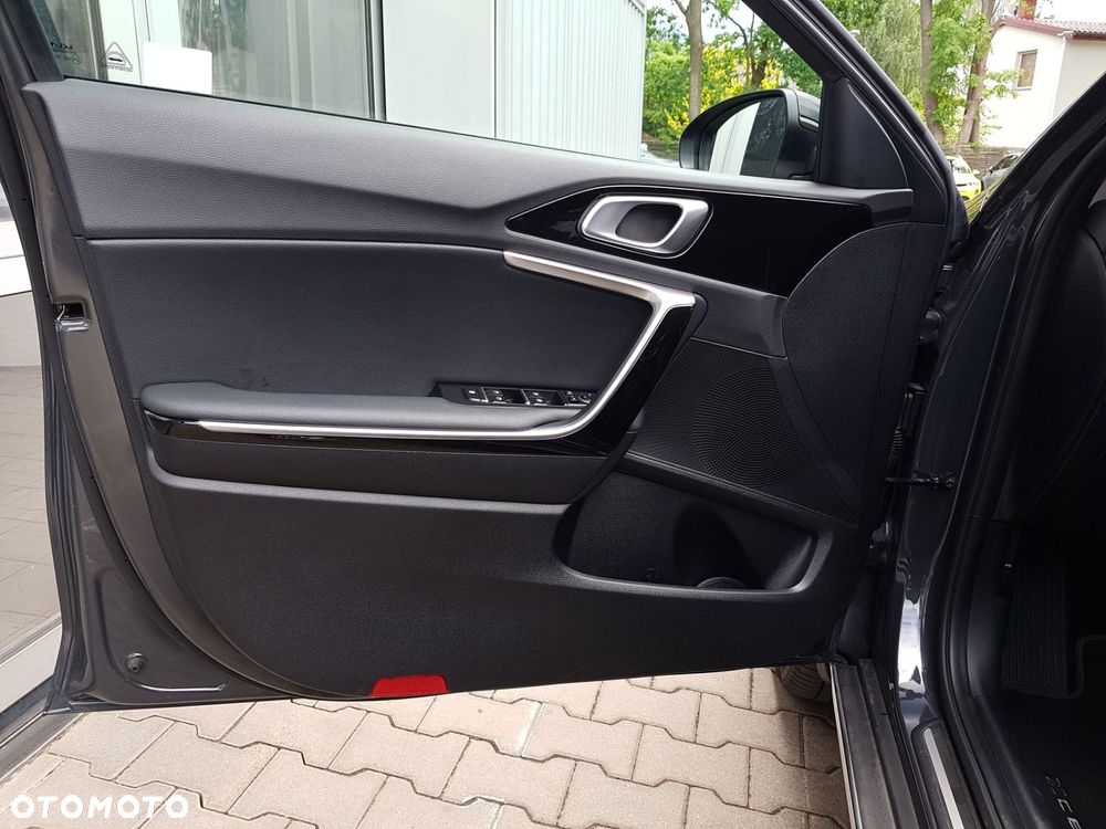 Kia XCeed 1.6 GDI PHEV Business Line DCT - 11