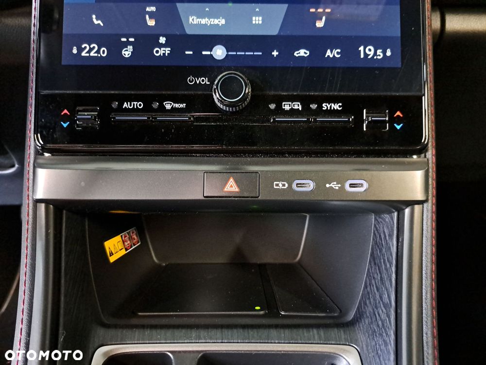 Lexus LBX 1.5 Hybrid Emotion - 23