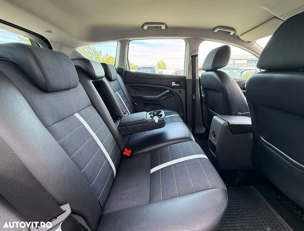Ford Kuga 2.0 TDCi 2x4 Trend - 22