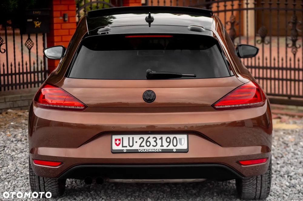 Volkswagen Scirocco 2.0 TSI BlueMotion Technology DSG Allstar - 11