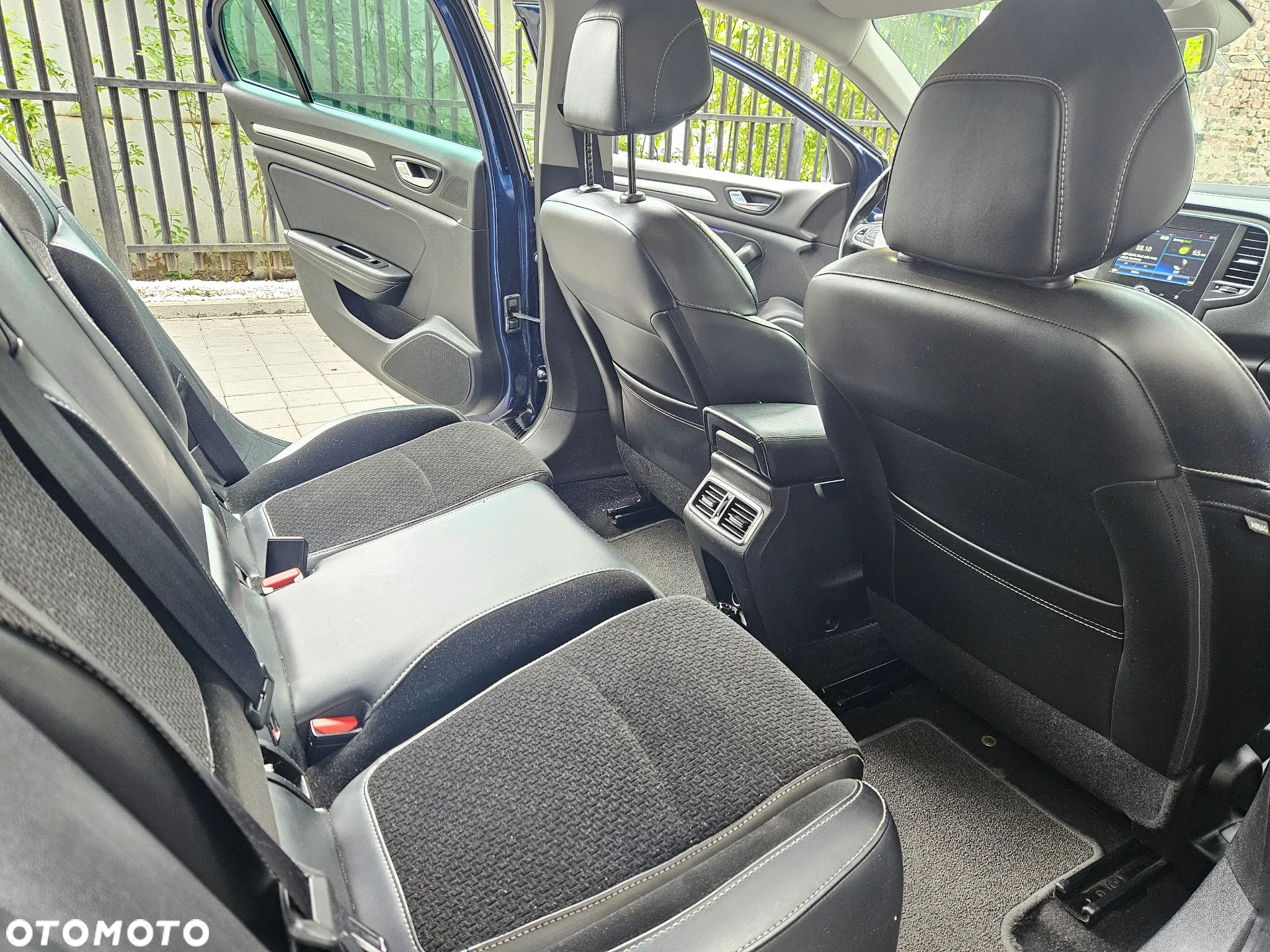 Renault Megane 1.6 SCe Intens - 14