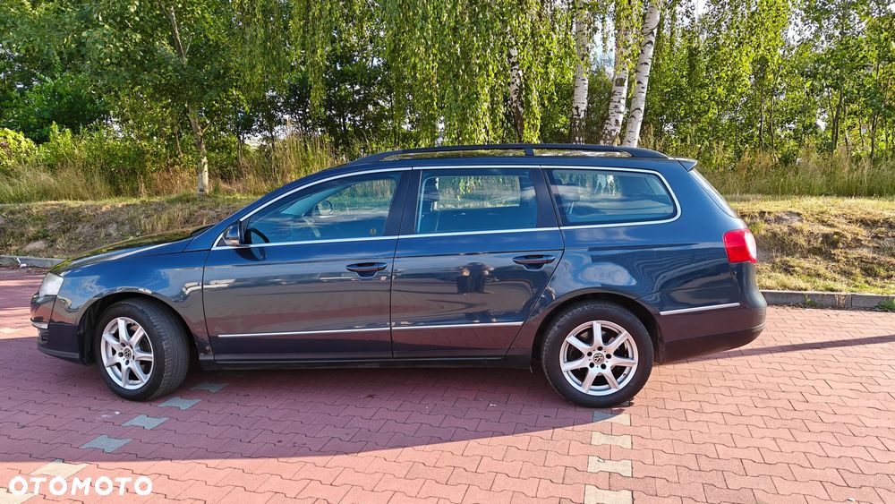 Volkswagen Passat - 2