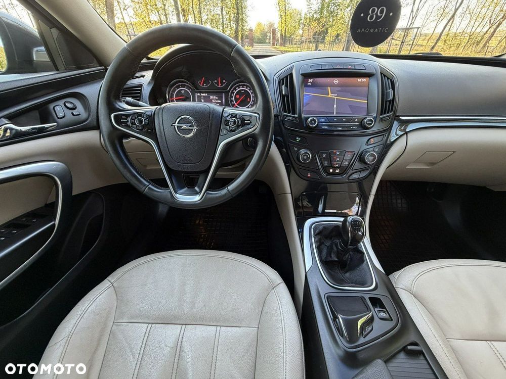 Opel Insignia - 35