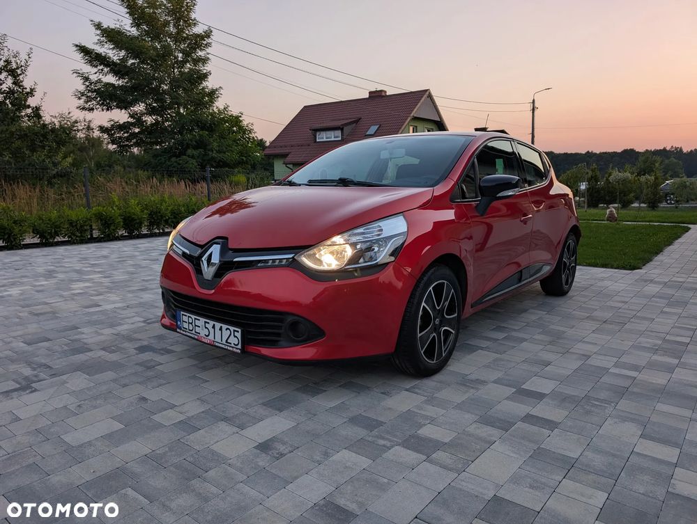 Renault Clio 1.2 16V 75 Life - 10