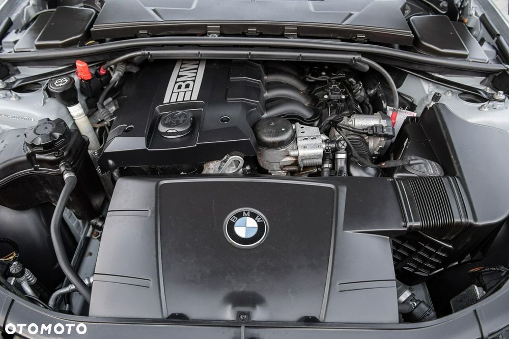 BMW Seria 3 318i Edition Exclusive - 27