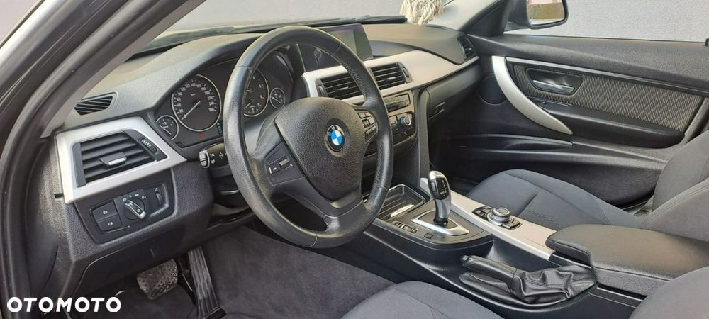 BMW Seria 3 318d Modern Line - 22