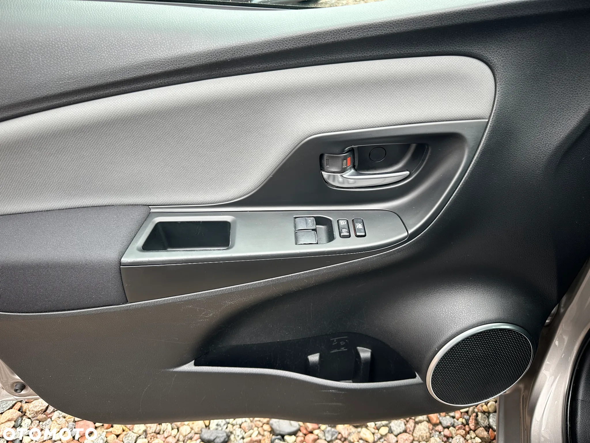 Toyota Yaris - 23