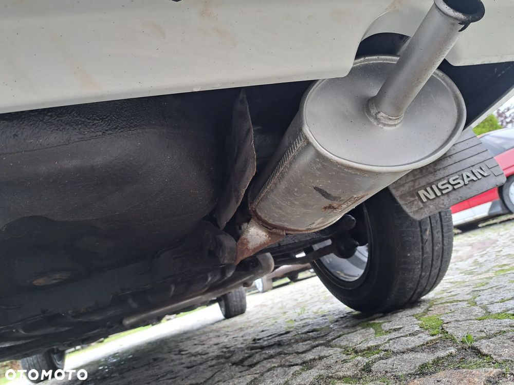 Nissan Sunny - 16