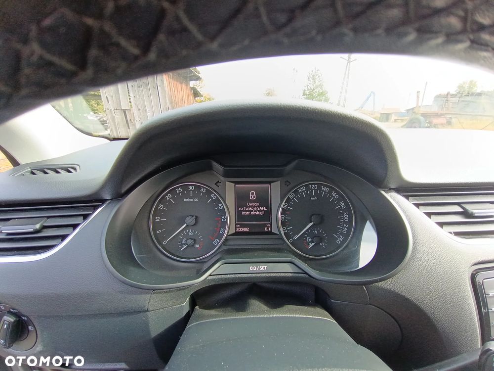Skoda Octavia 2.0 TDI Elegance DSG - 7