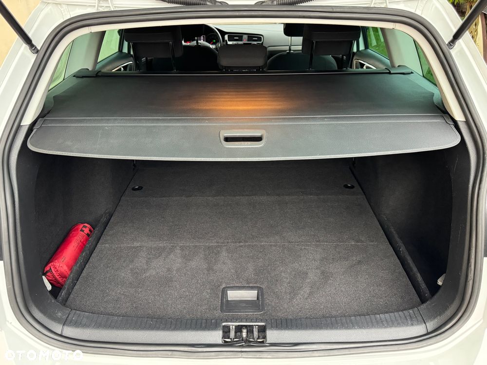 Volkswagen Golf Variant 1.6 TDI SCR DSG IQ.DRIVE - 7