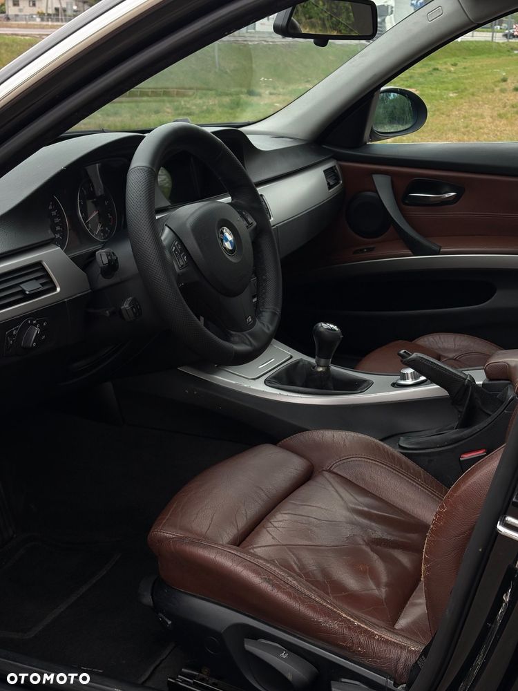 BMW Seria 3 325i - 7