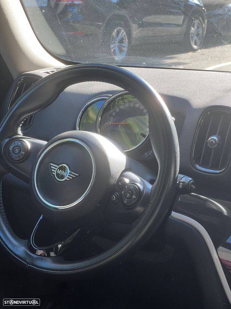 MINI Countryman Cooper SE ALL4 Auto - 8