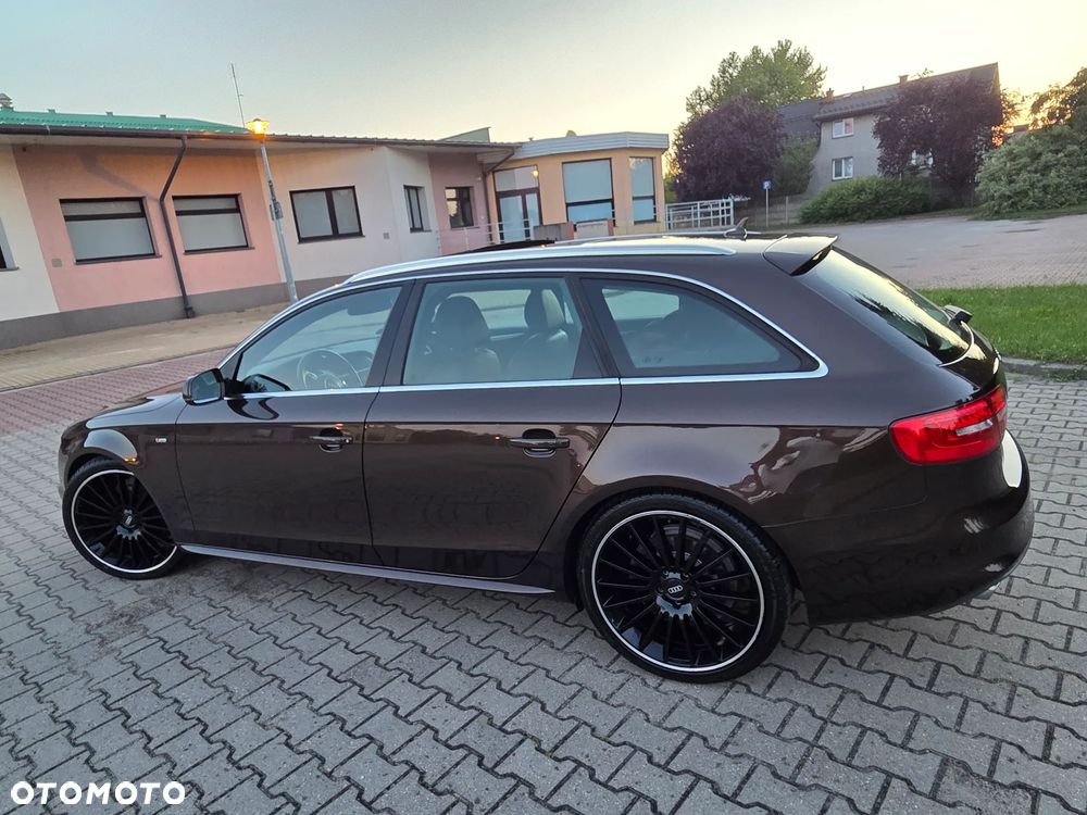 Audi A4 Avant 2.0 TDI DPF clean diesel quattro S tronic S line Sportpaket - 14