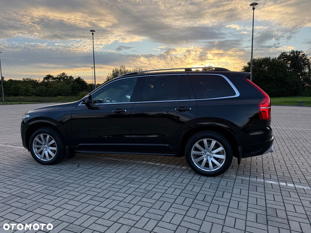 Volvo XC 90 - 8