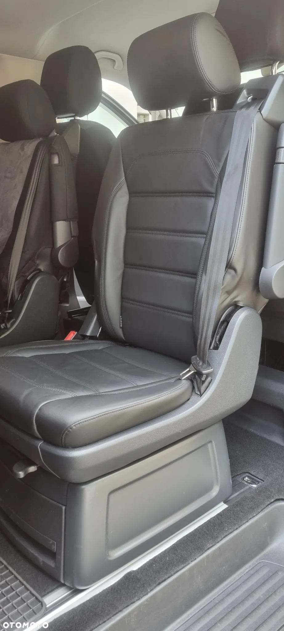 Volkswagen Multivan 2.0 TDI L1 Comfortline 4Motion DSG - 11
