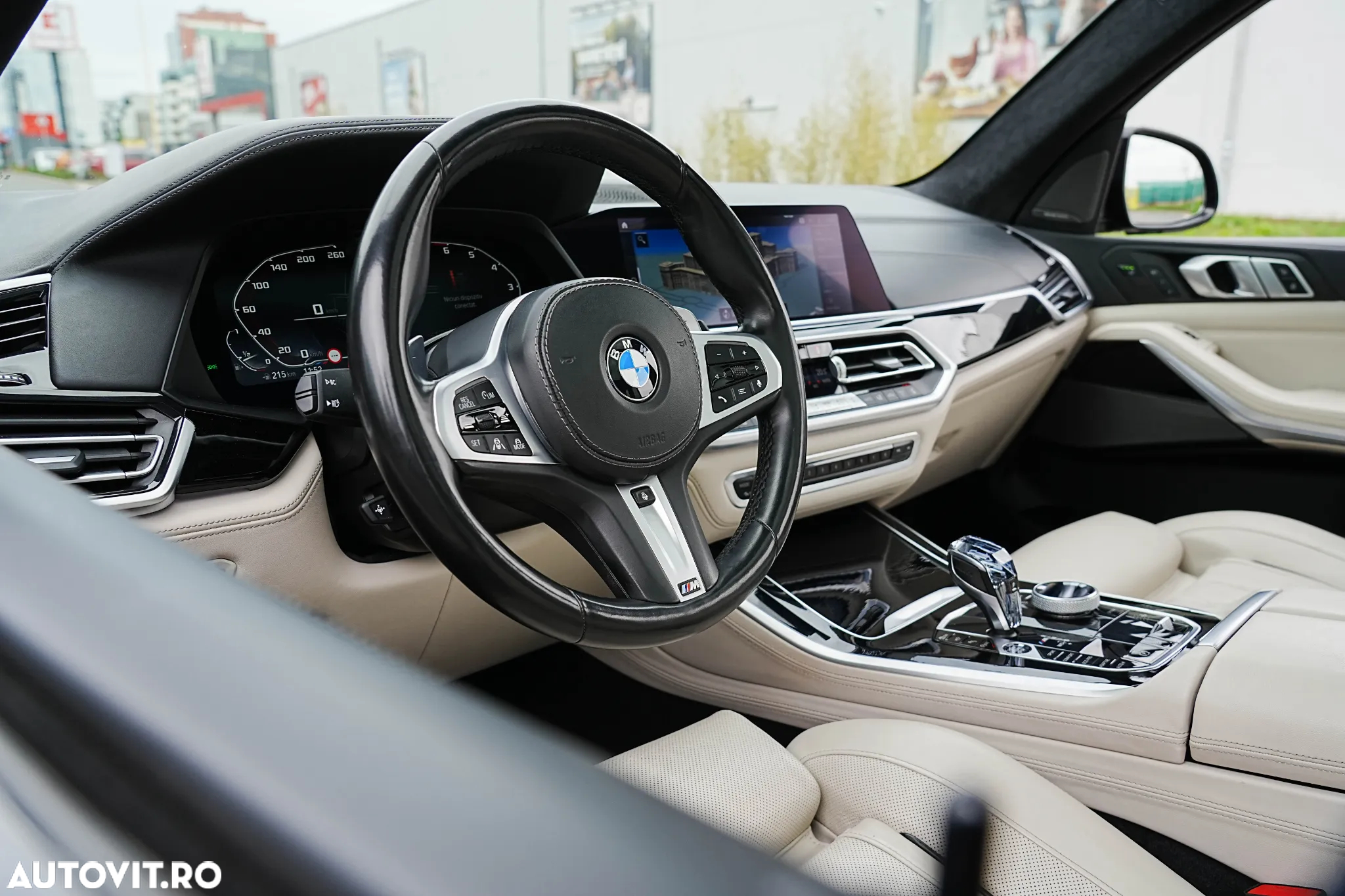 BMW X5 M M50i - 11
