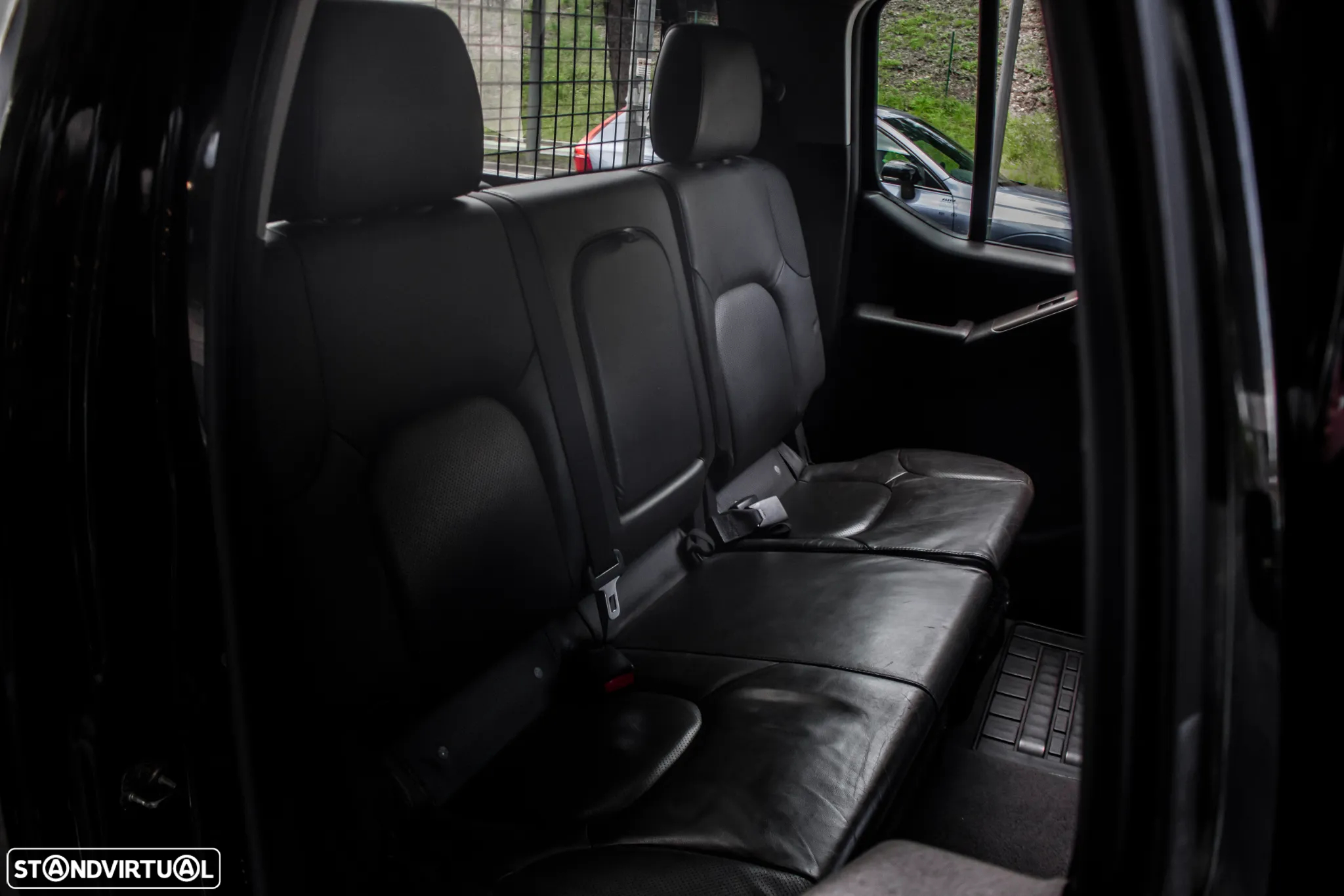Nissan Navara 2.5 dCi CD SE AT 4WD - 25