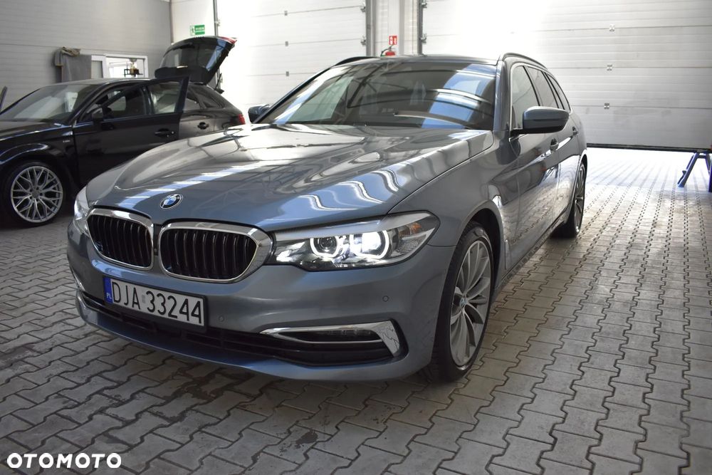 BMW Seria 5 520d xDrive Luxury Line - 8