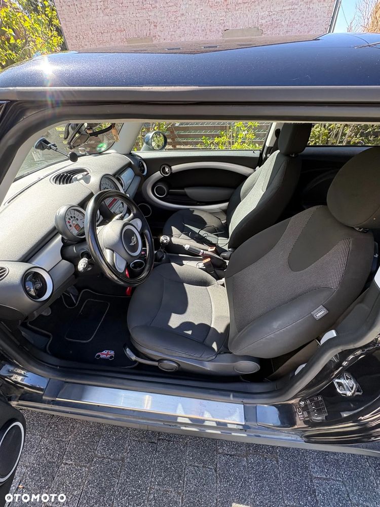 MINI Cooper 50 Camden - 12