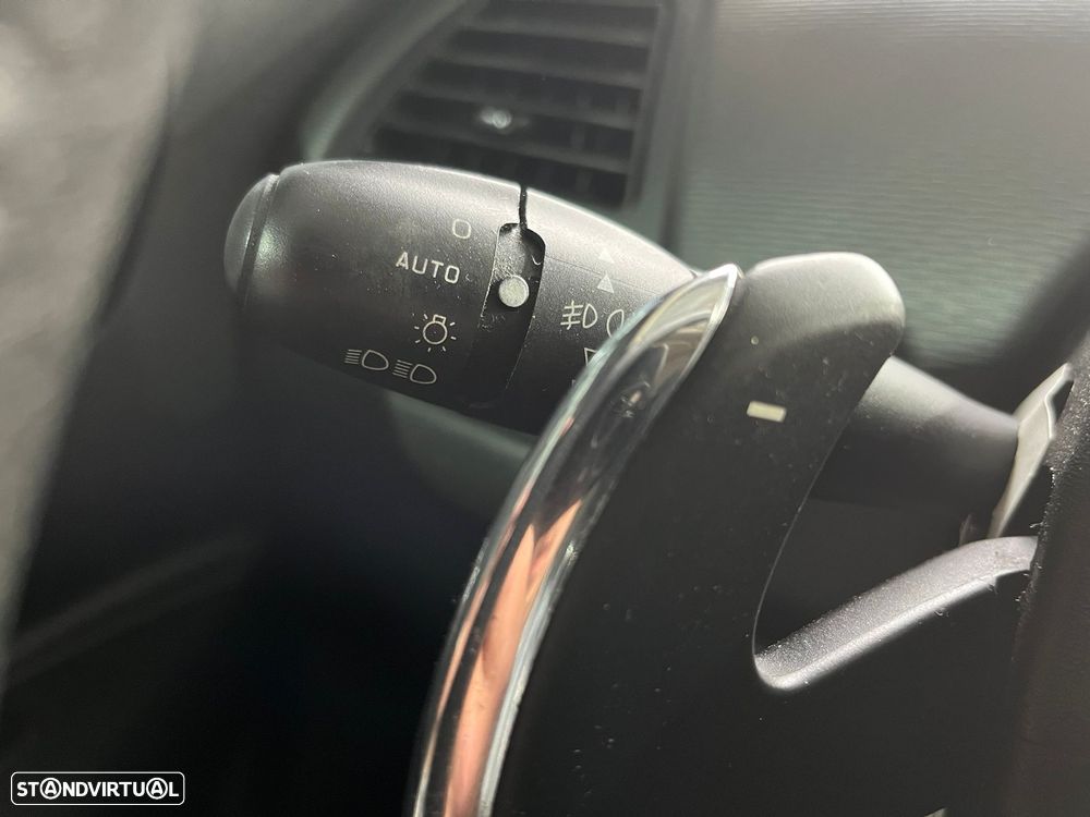 Citroën C4 1.6 HDi Exclusive Airdream - 22